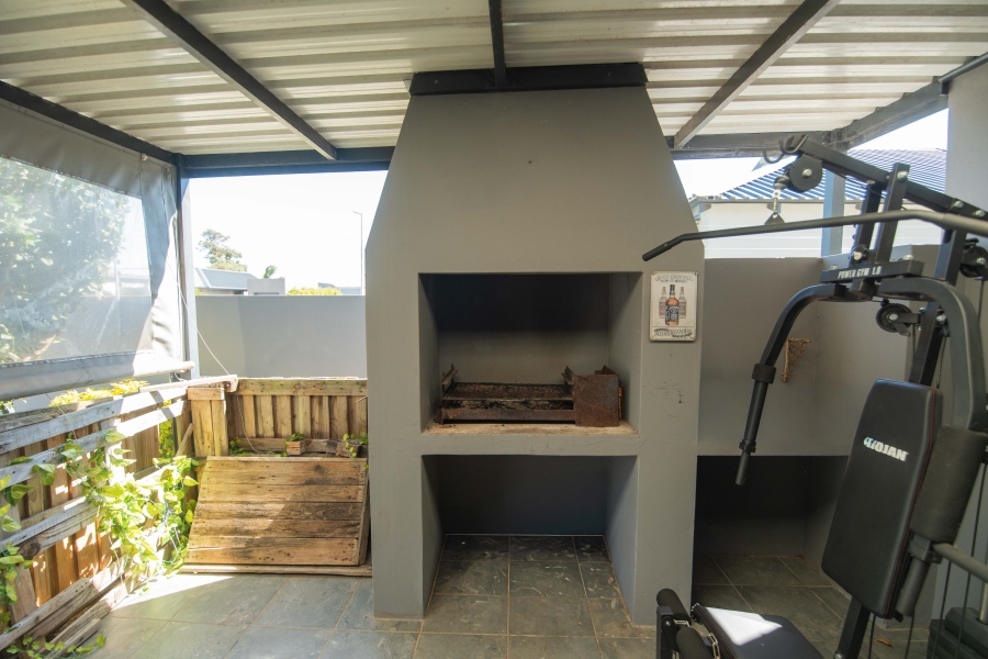 3 Bedroom Property for Sale in Pinelands Eastern Cape